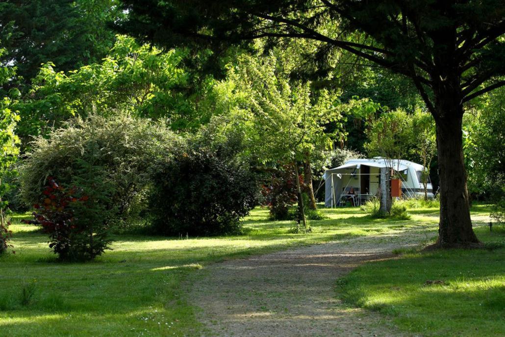 Camping Et Hotel Chateau Du Haget Montesquiou Dış mekan fotoğraf